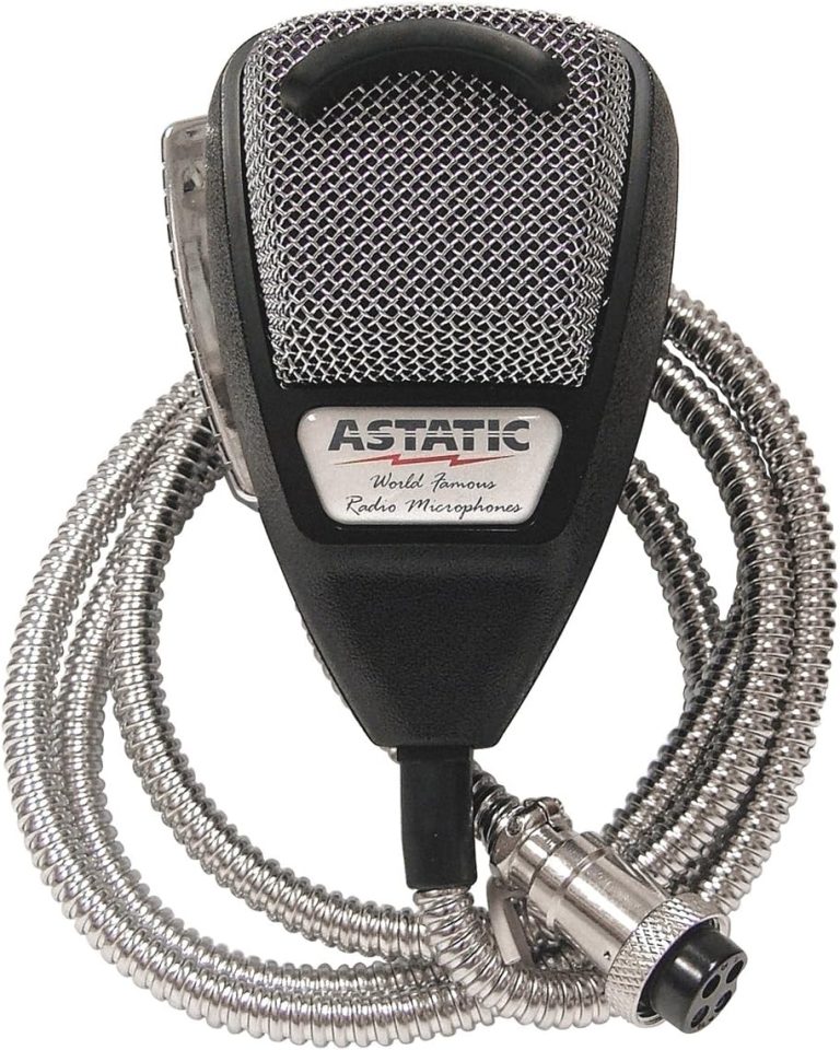 Microfone CB dinâmico Astatic 636LSE preto com cabo espiral metálico e conector de 4 pinos