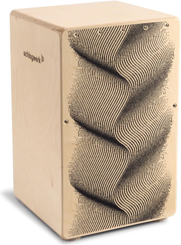 Cajon Schlagwerk CP120 X-One Series com design de ilusão ótica, em madeira clara com padrão preto na frente