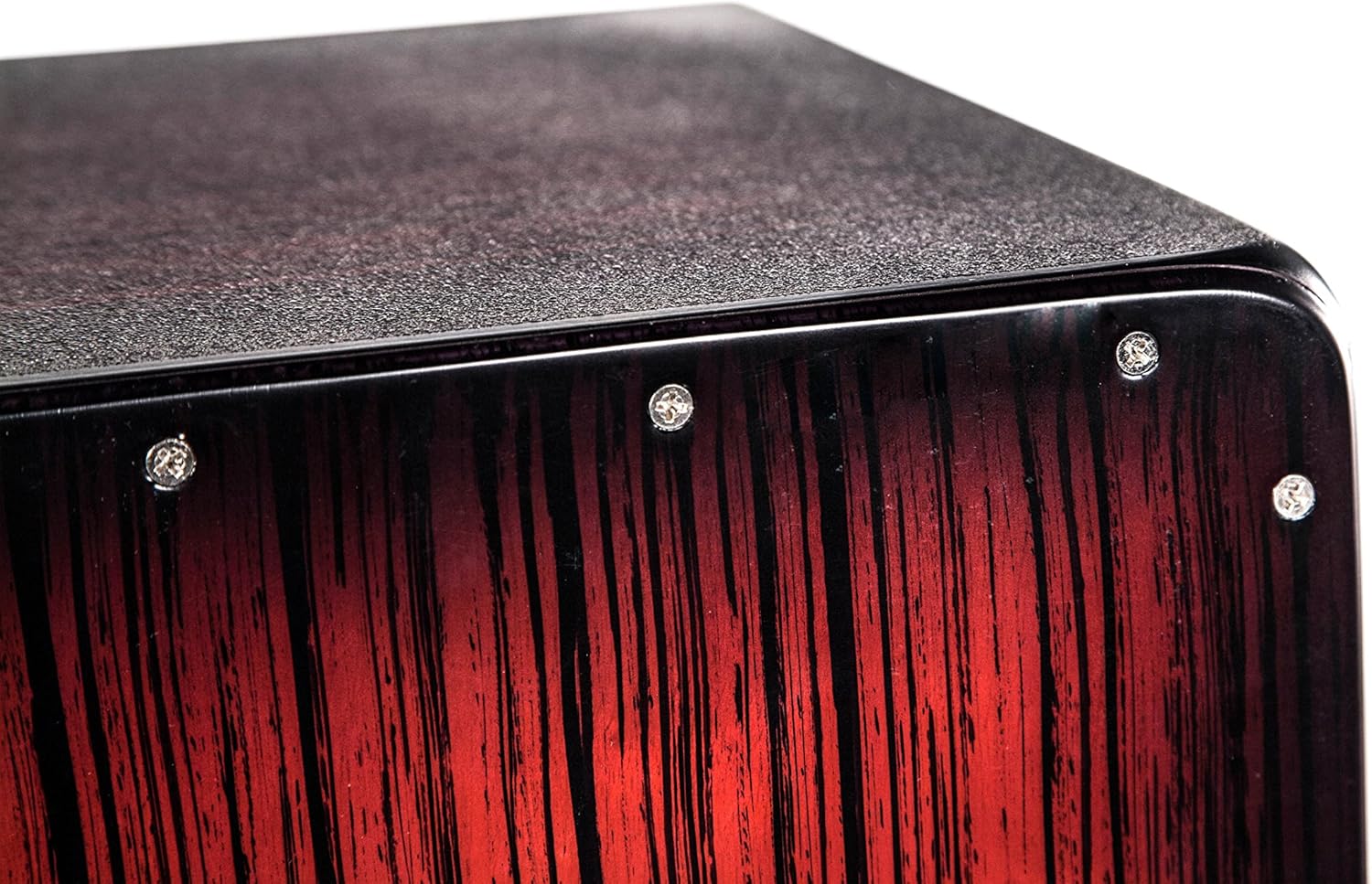 Detalhe superior do cajon LP Aspire Accents com parafusos prateados, acabamento em madeira escura vermelha e topo preto fosco.