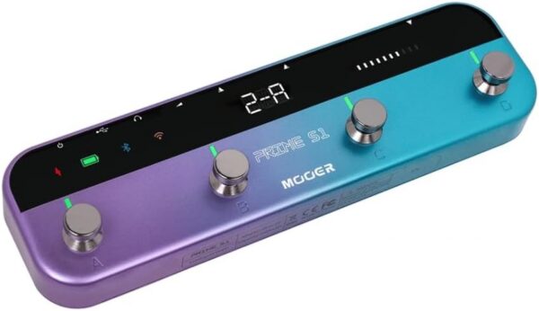 Pedaleira multiefeitos Mooer Prime S1 azul e roxa com Bluetooth e Looper, quatro botões rotativos e tela digital.