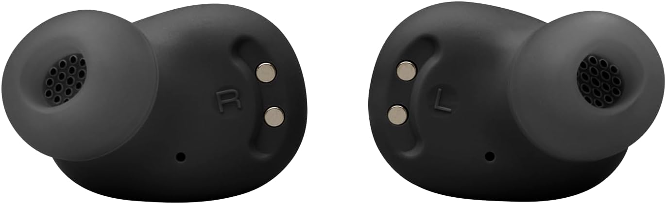 Vista interna dos fones de ouvido JBL Wave Buds 2 preto com detalhes das pontas e contatos.