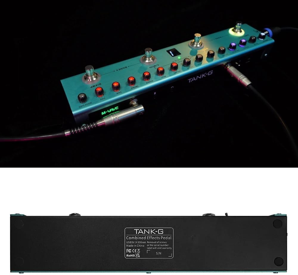 Pedal de efeitos VEDO M-vave Tank-G azul metálico ligado com cabos, vista traseira com etiqueta técnica