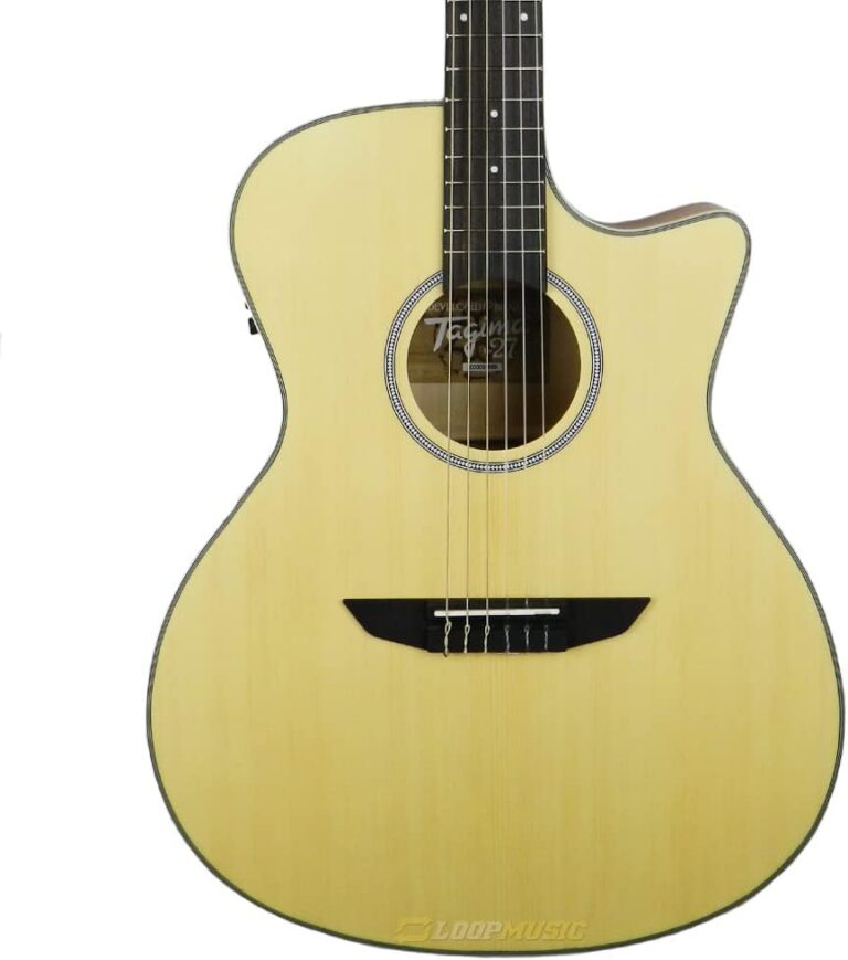 Violão Tagima TW27 NS Grand Auditorium cutaway eletroacústico com cordas de nylon e acabamento natural claro