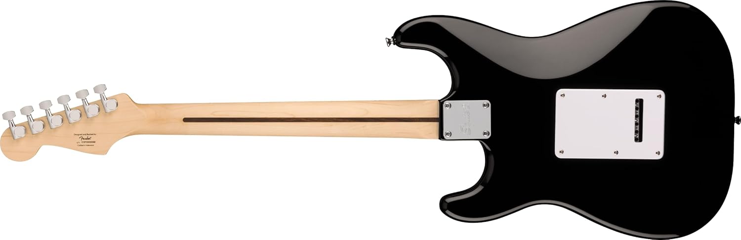 Parte traseira da guitarra Squier Fender Sonic Stratocaster preta com braço de bordo