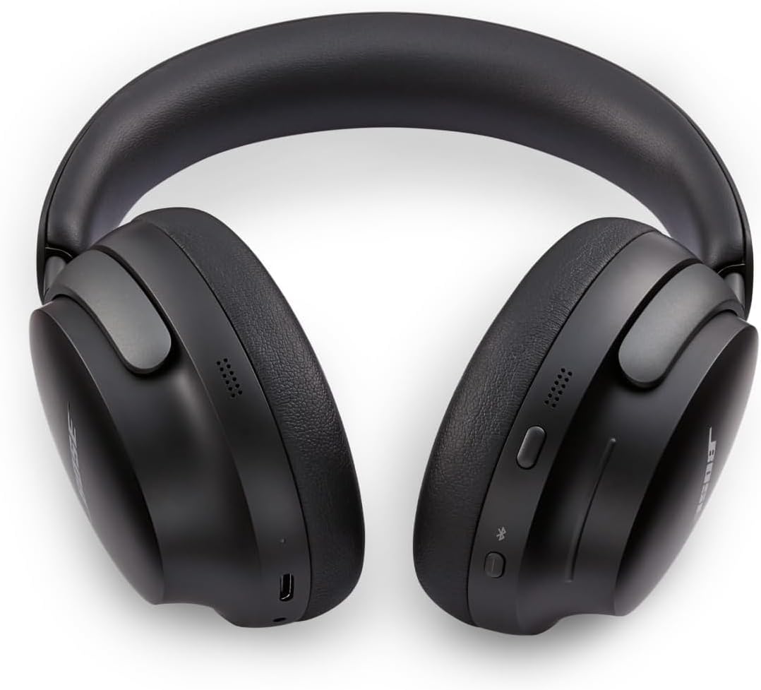 Fones Bose QuietComfort Ultra Wireless preto over-ear com botões de controle e entrada USB-C