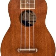 Ukulele Fender marrom em madeira visto de frente com quatro cordas