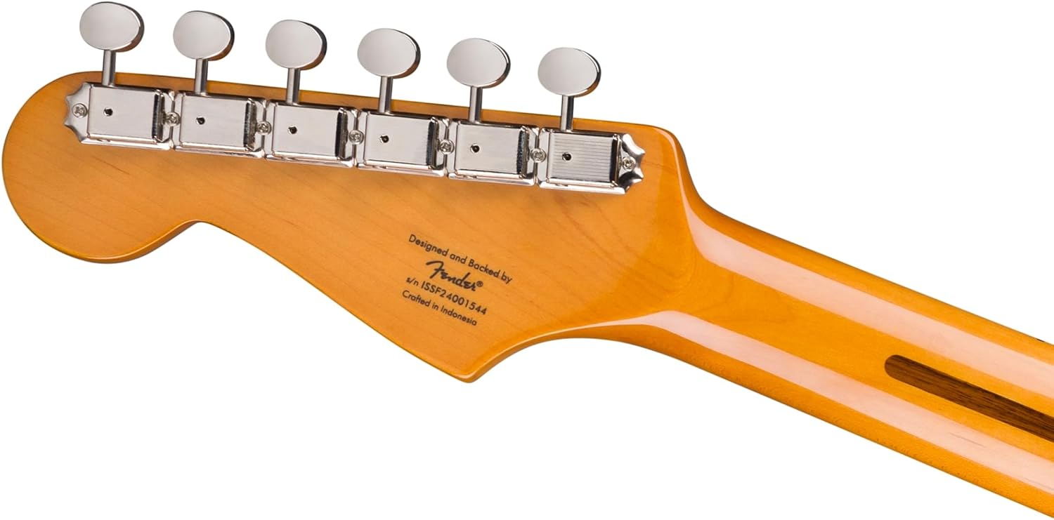 Verso da cabeça da guitarra Classic Vibe '50s Stratocaster com tarraxas cromadas e texto Fender