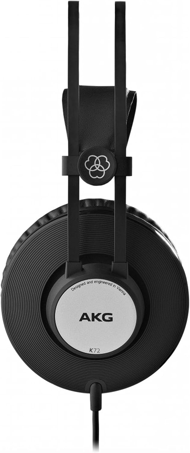 Fone de ouvido AKG K72 preto vista frontal mostrando detalhes e design circular.