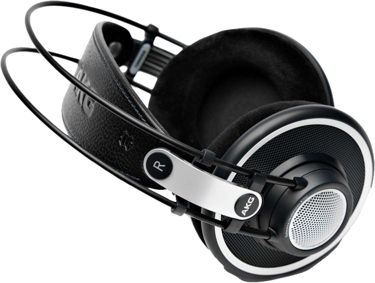 Fone AKG K702 preto over-ear open-back com almofadas espessas e arco em couro sintético