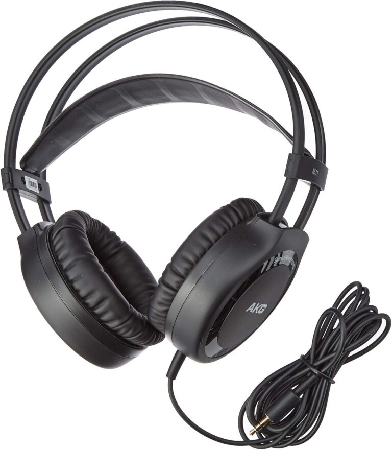 Fones de ouvido AKG K511 preto over-ear com cabo P2 3,5mm e design leve